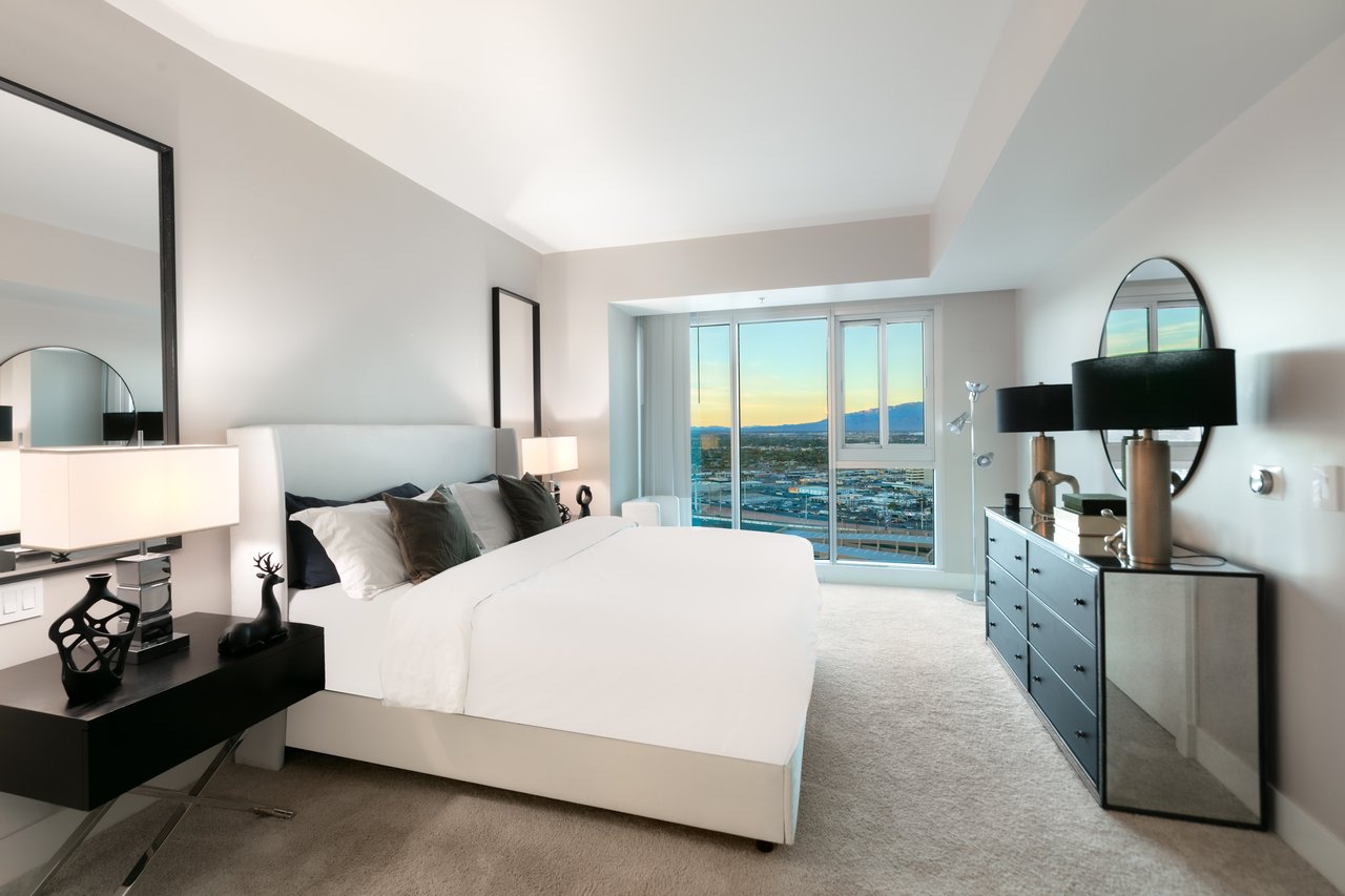 2700 Las Vegas Boulevard 2303