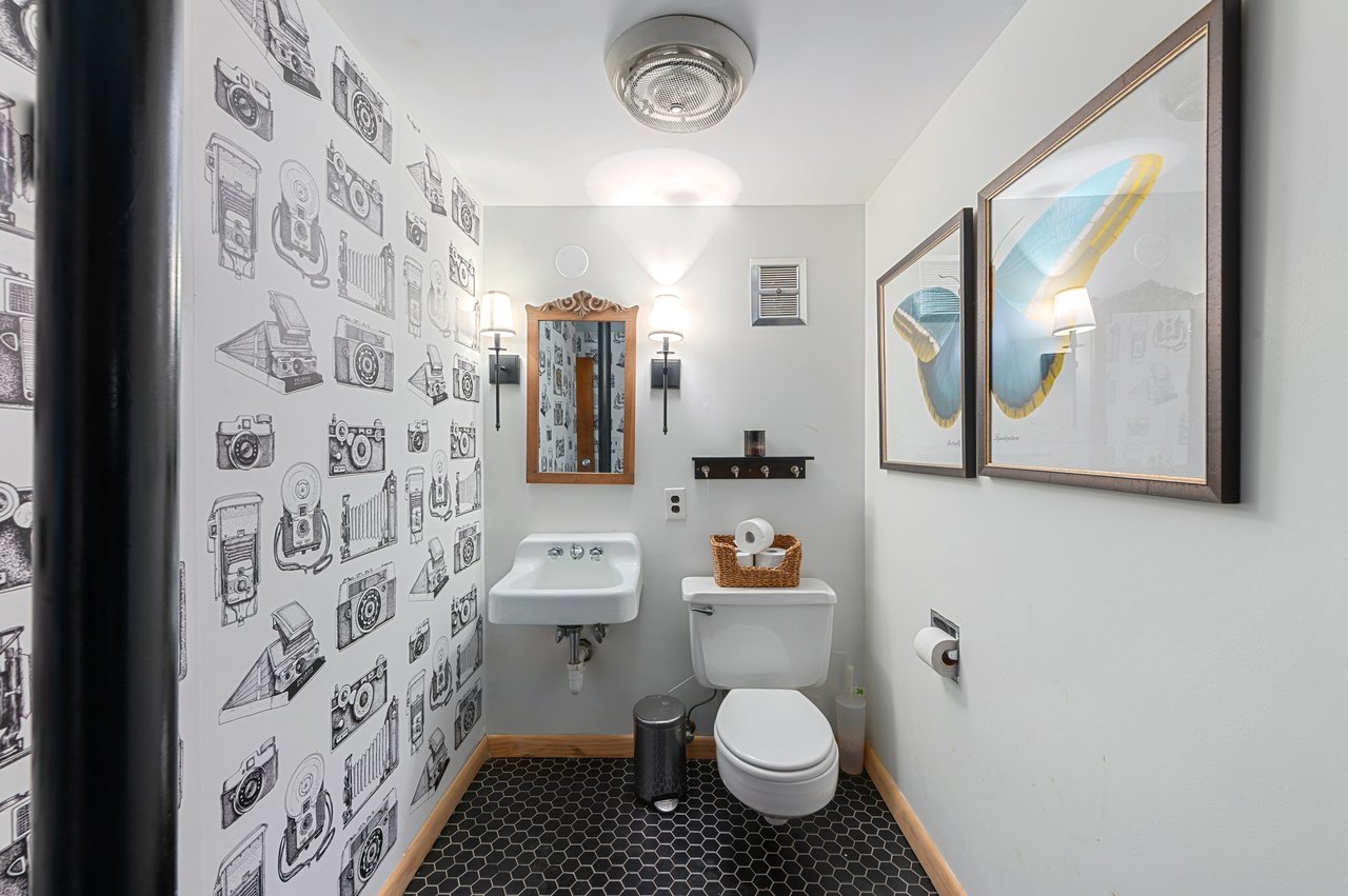 33 Aldridge Road