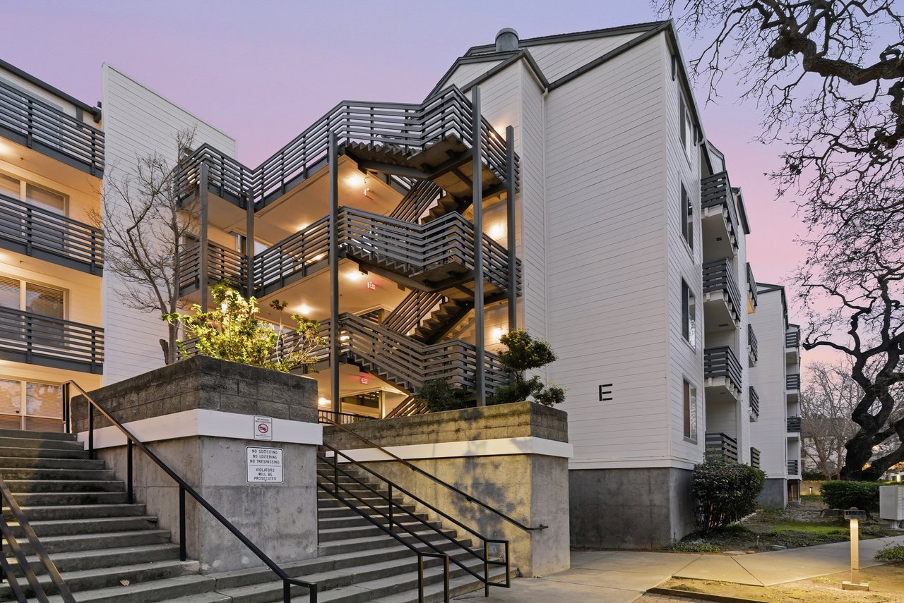 929 East El Camino Real 317E