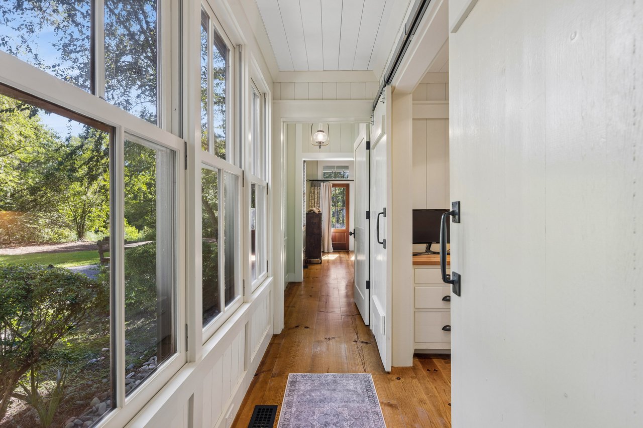 13 Barksdale Lane