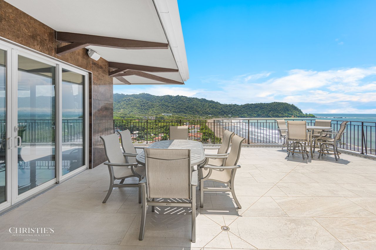 Vista Las Palmas – Executive Oceanfront Penthouse 11B