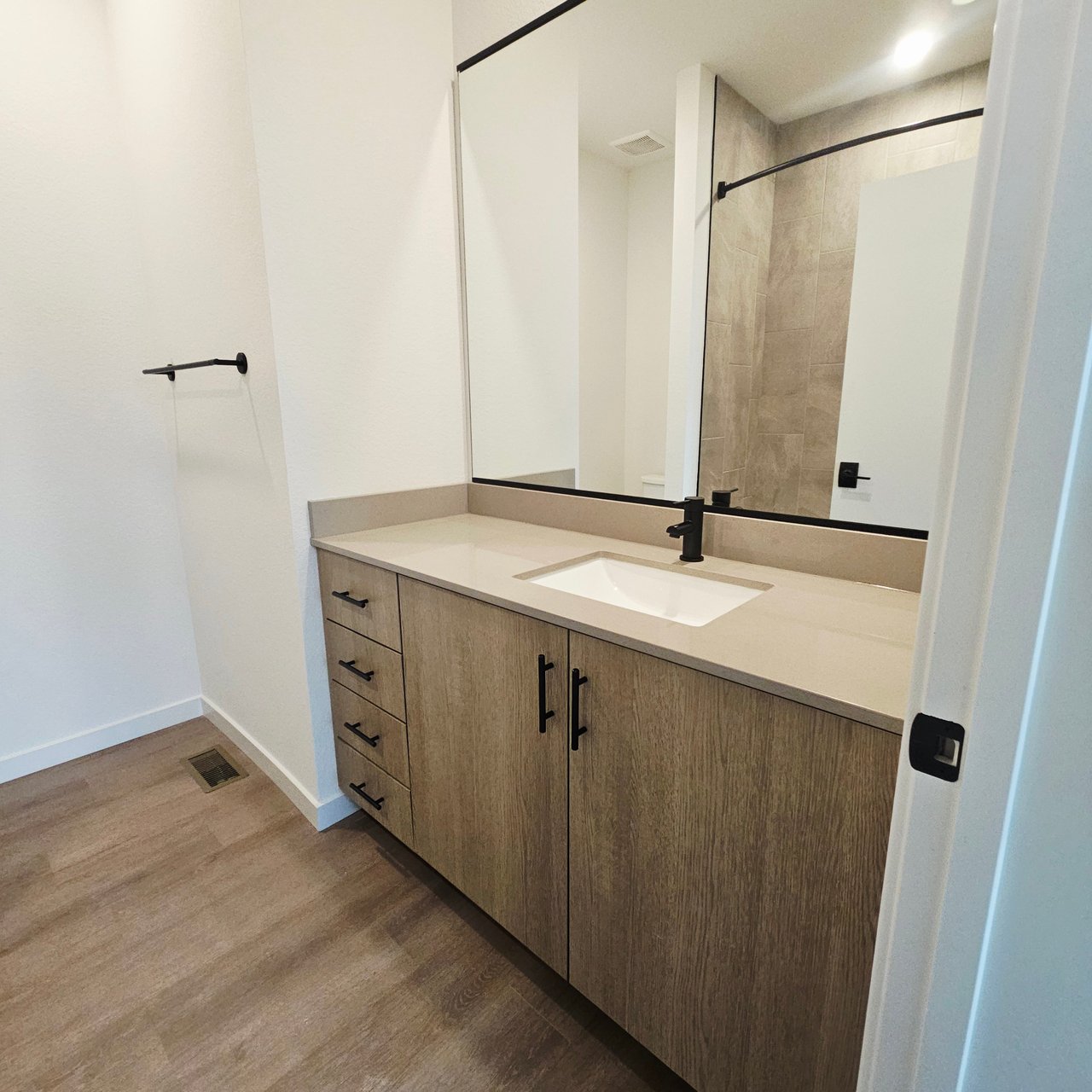 3 Bed 3 Bath Townhomes with Garage in Arvada