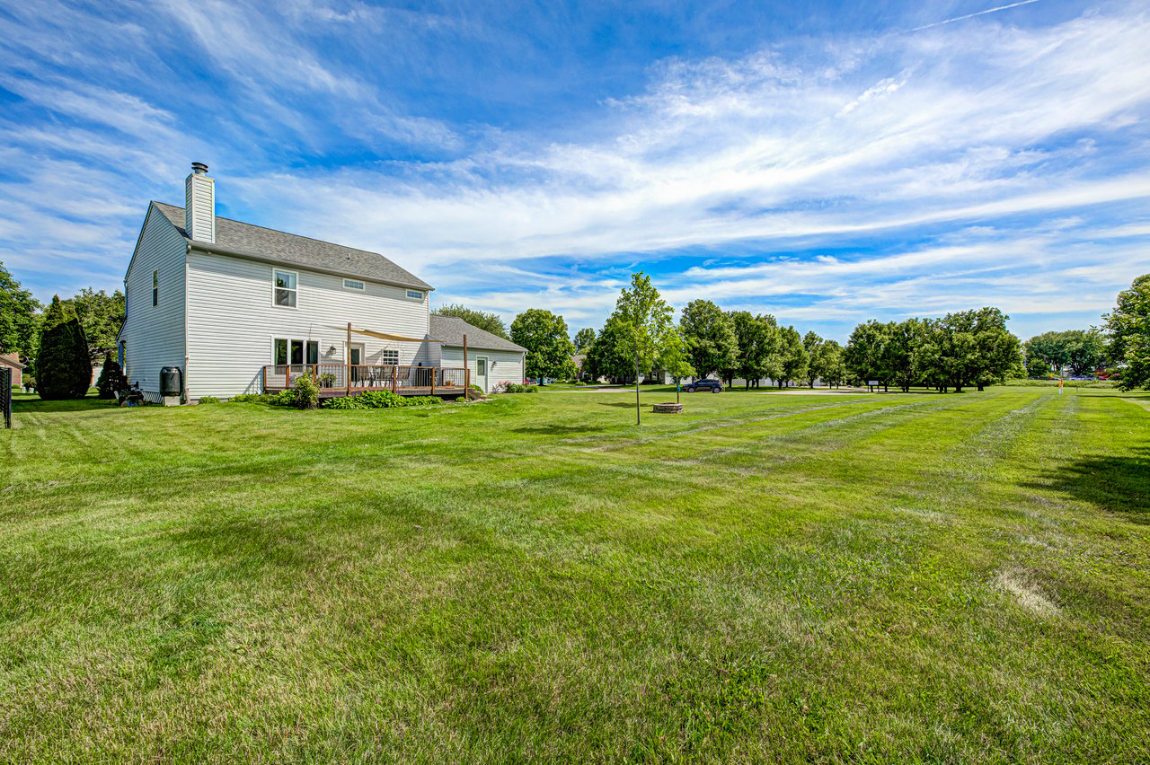 6768 Lexington Circle