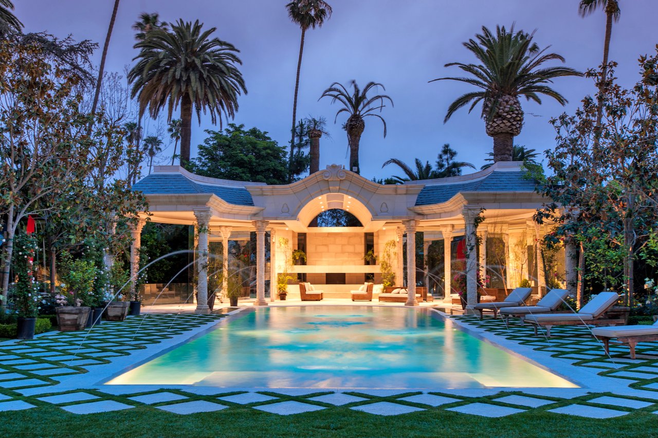 904 N Crescent Drive, Beverly Hills