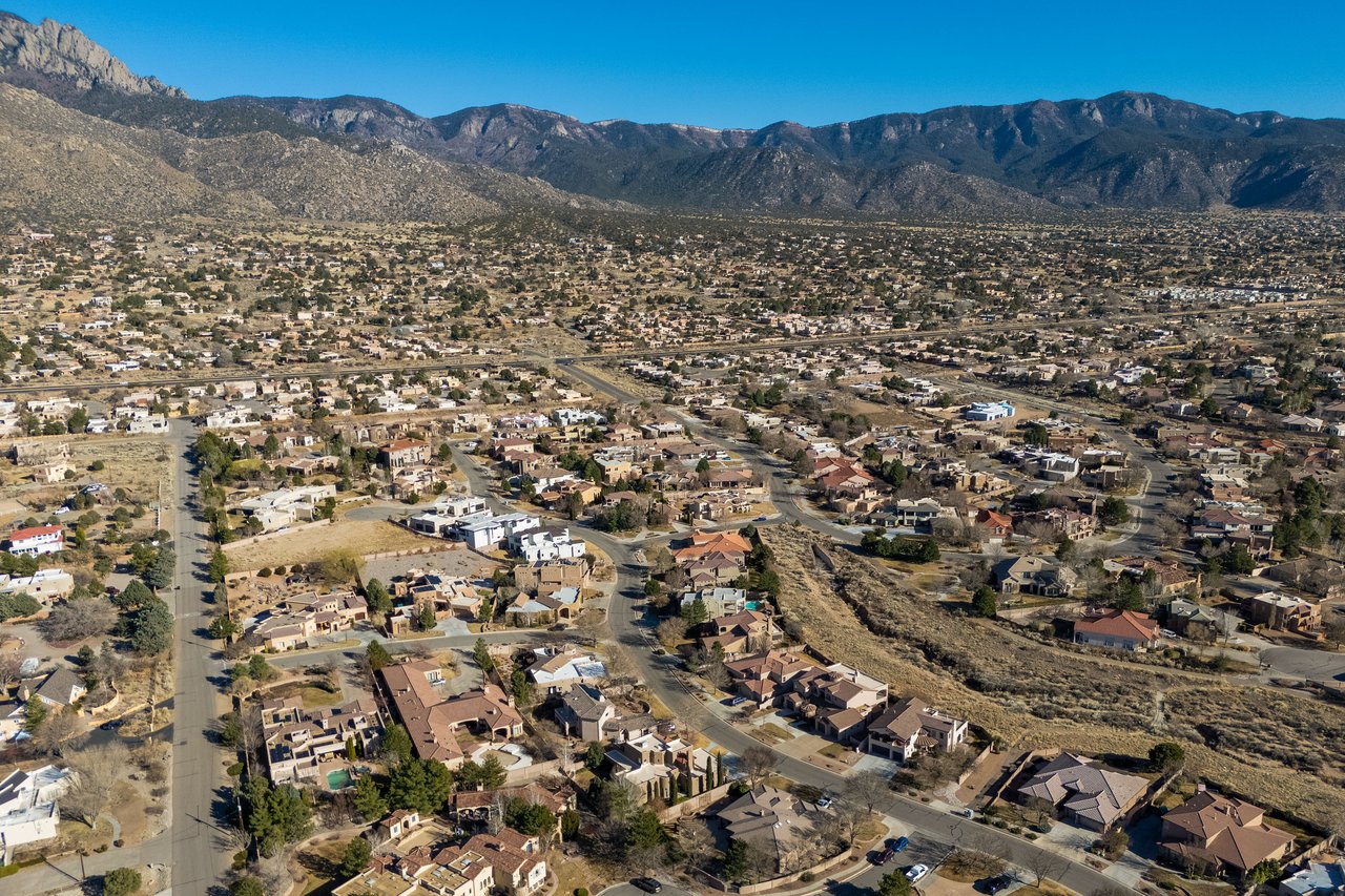 12053 Irish Mist Rd NE