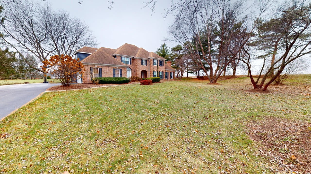 7N108 Hastings Dr 