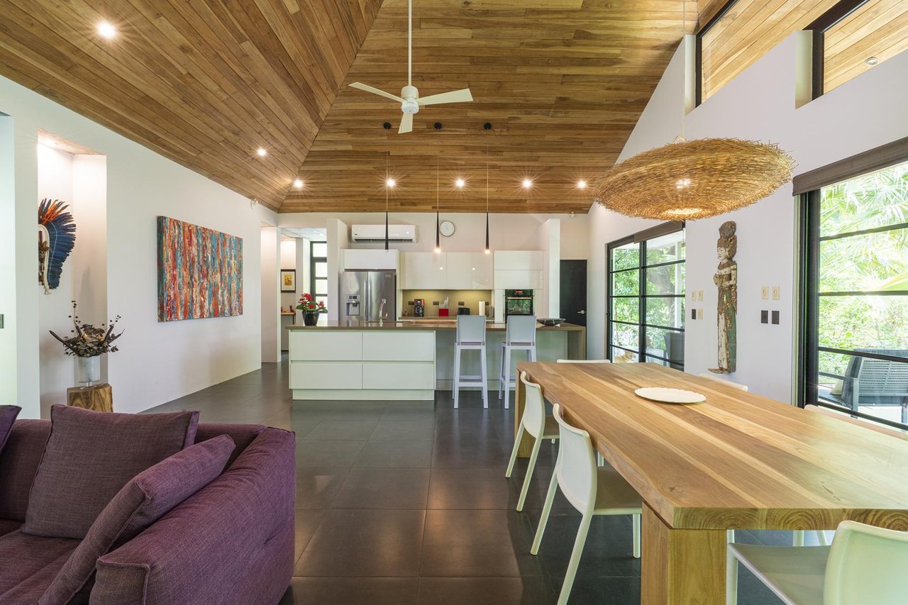 Sustainable Solar Powered Home, Tamarindo, Guanacaste