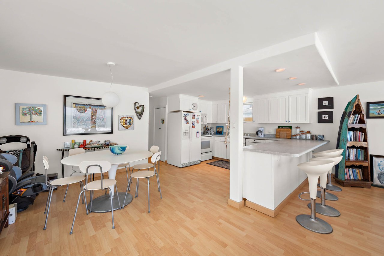 1880 N El Camino Real 2