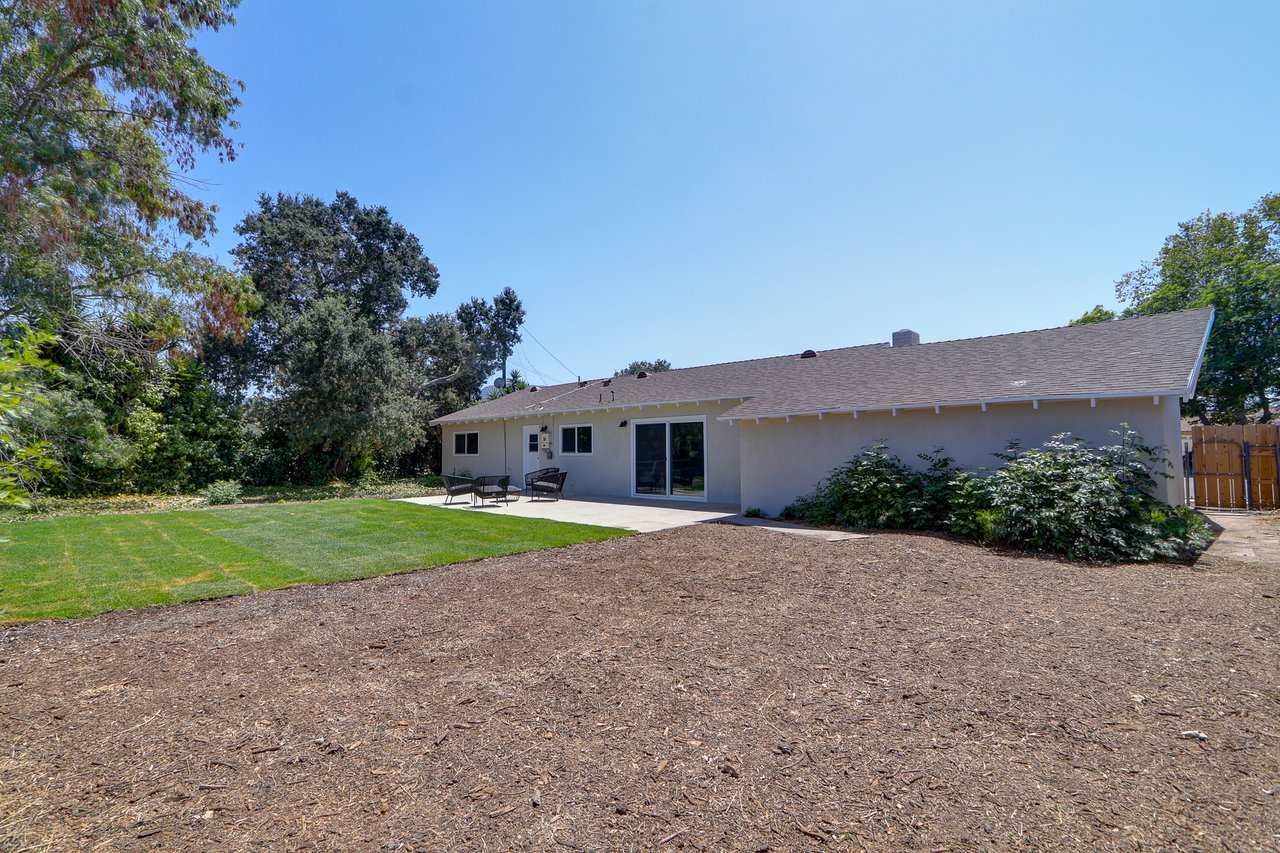 476 Jeanne Ct