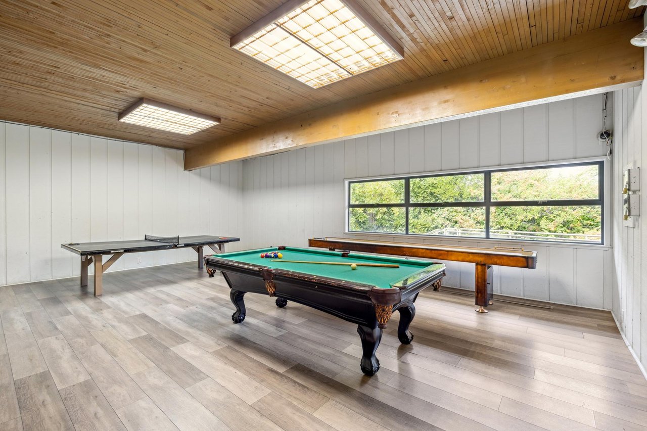 Private and Inviting Townhome