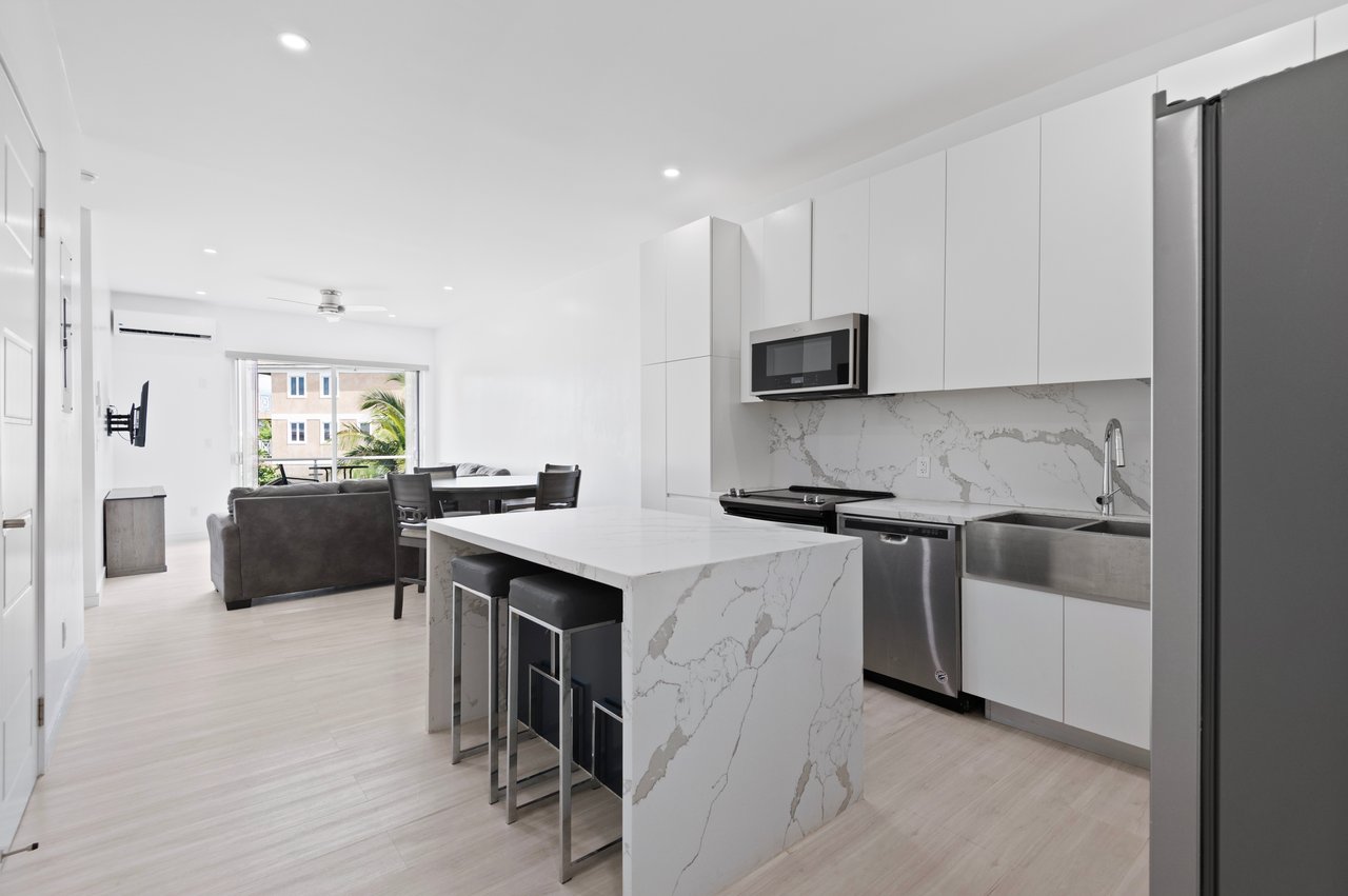 Unit 19, Miramar Coastal Residence