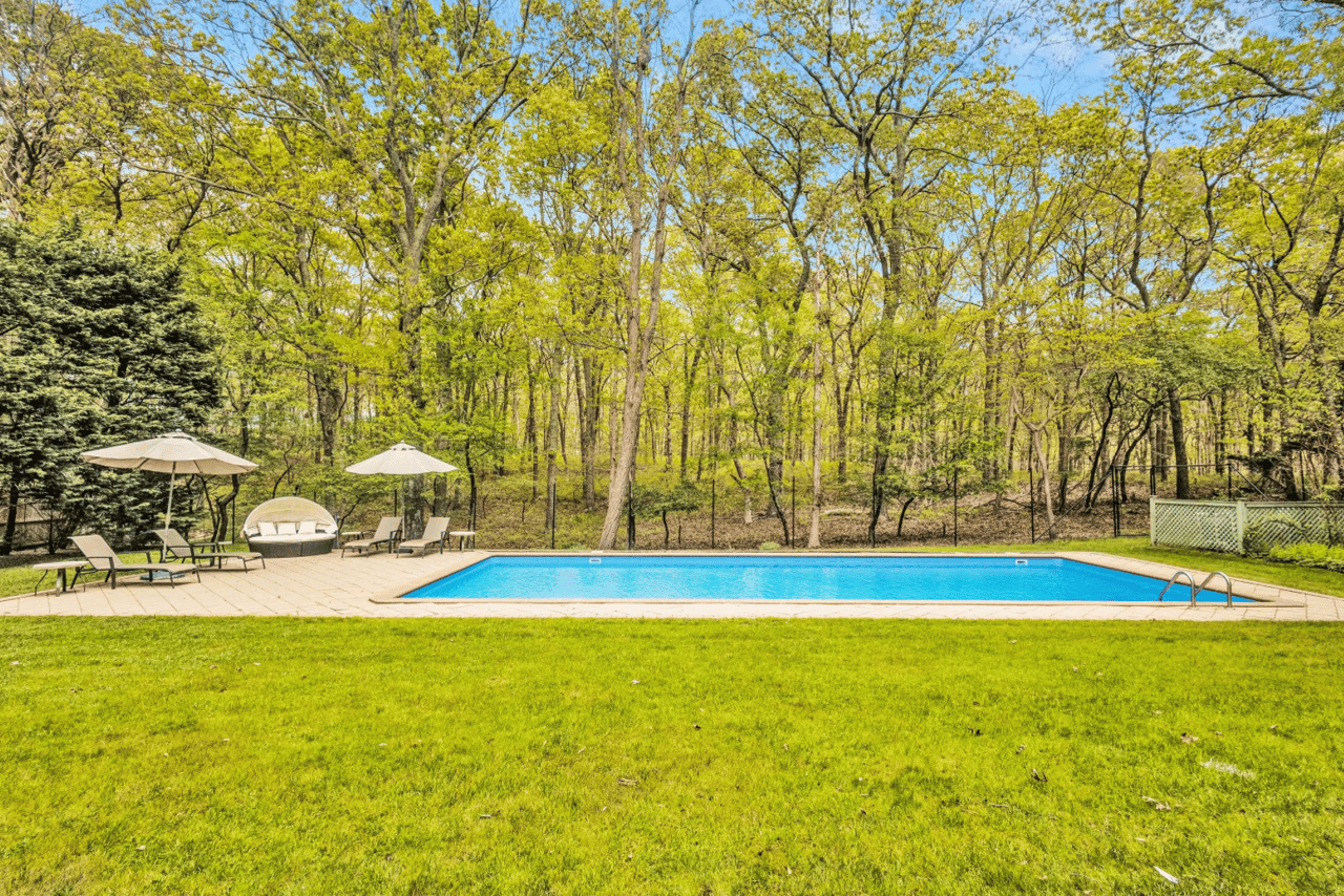 9 Sea Farm Ct, Bridgehampton