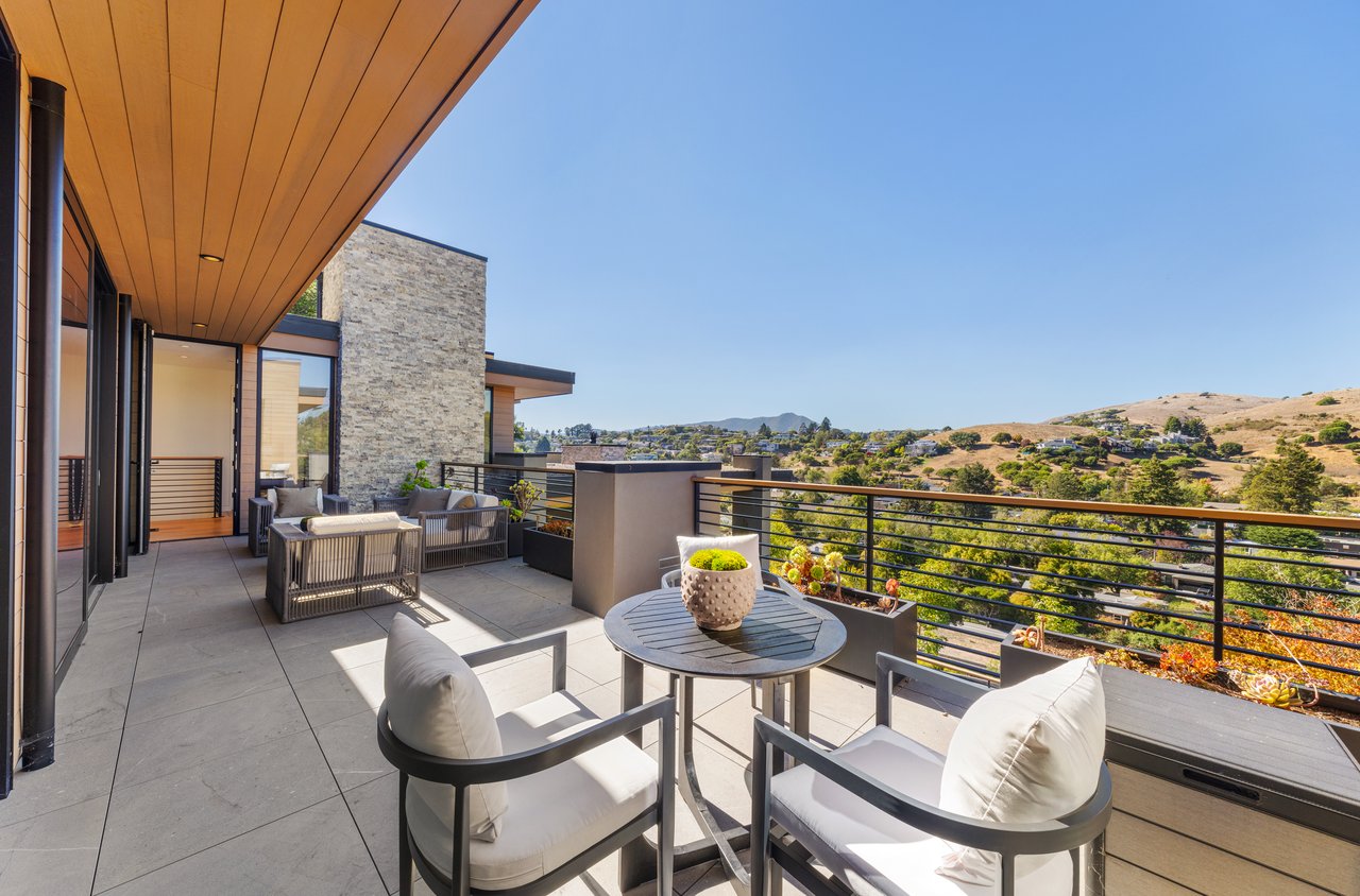 Modern Luxury - Completed in 2020