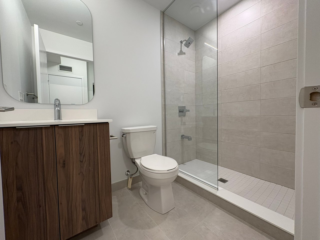 15 Richardson Street, Toronto Unit: 428