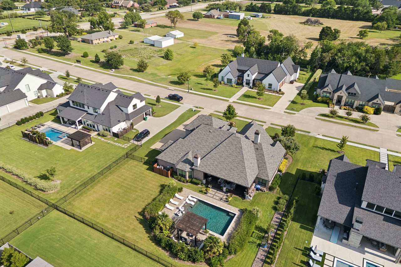 317 Knights Trail