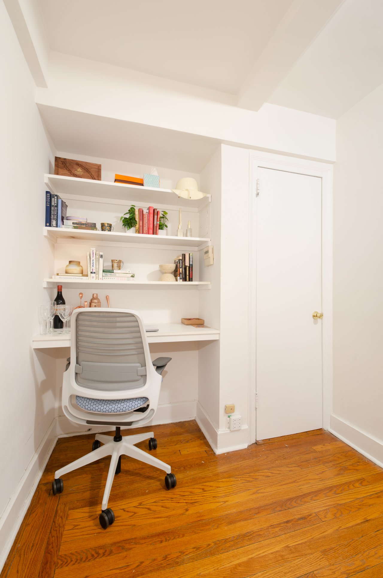 321 East 43rd Street #410