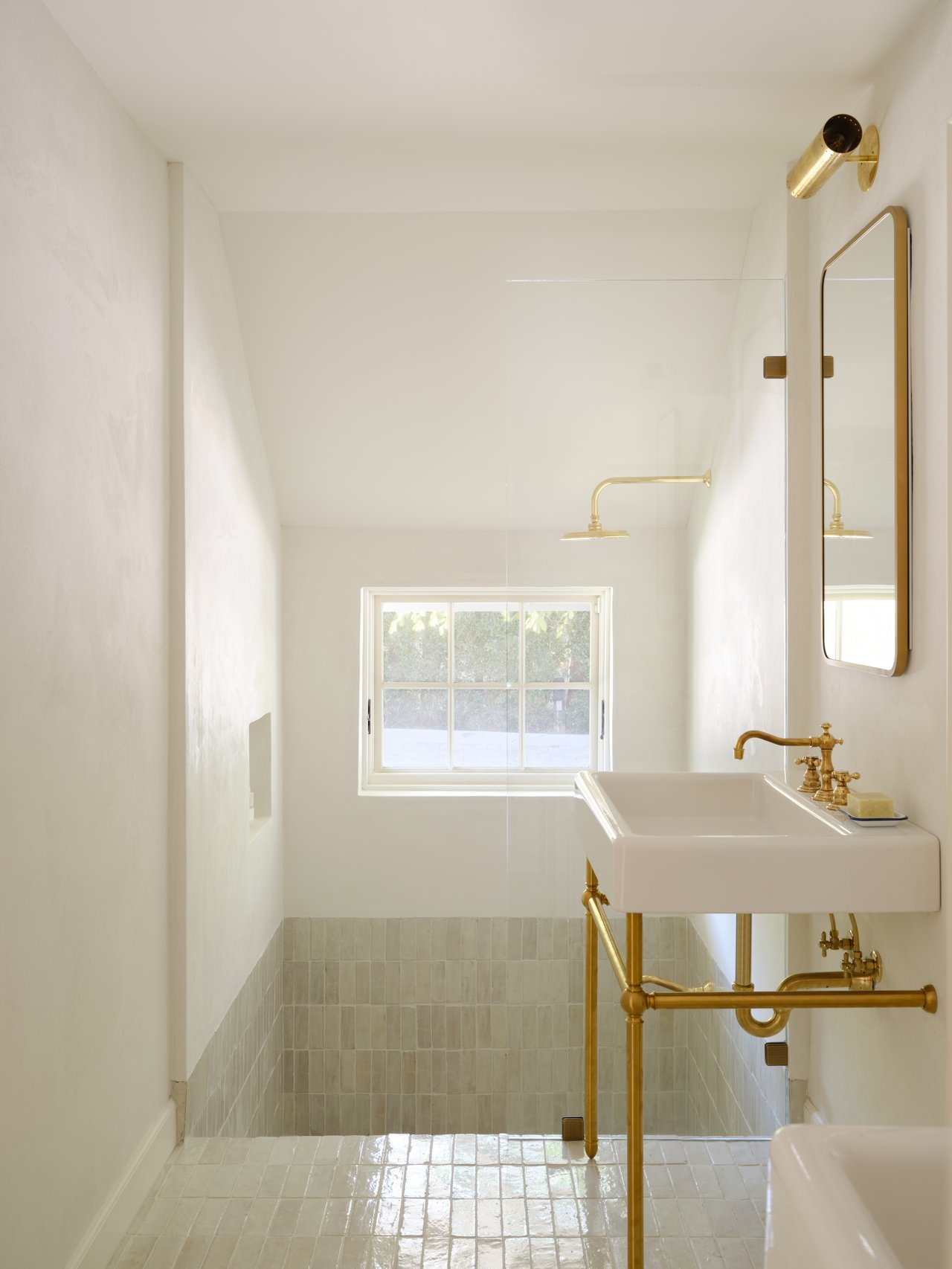 17333 Rancho St, Encino