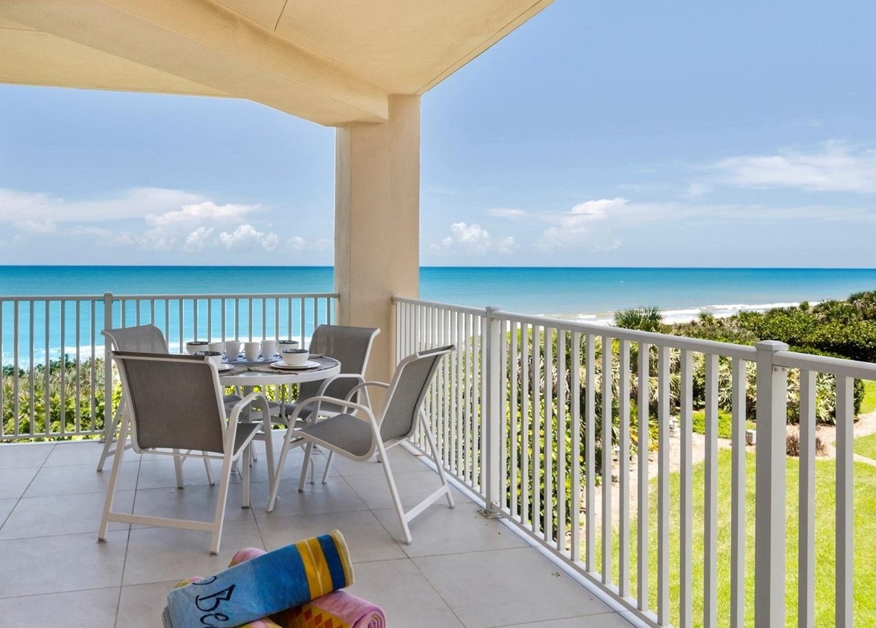 8820 S Sea Oaks Way 204