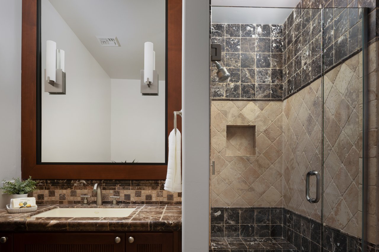 2402 E ESPLANADE Lane 1001