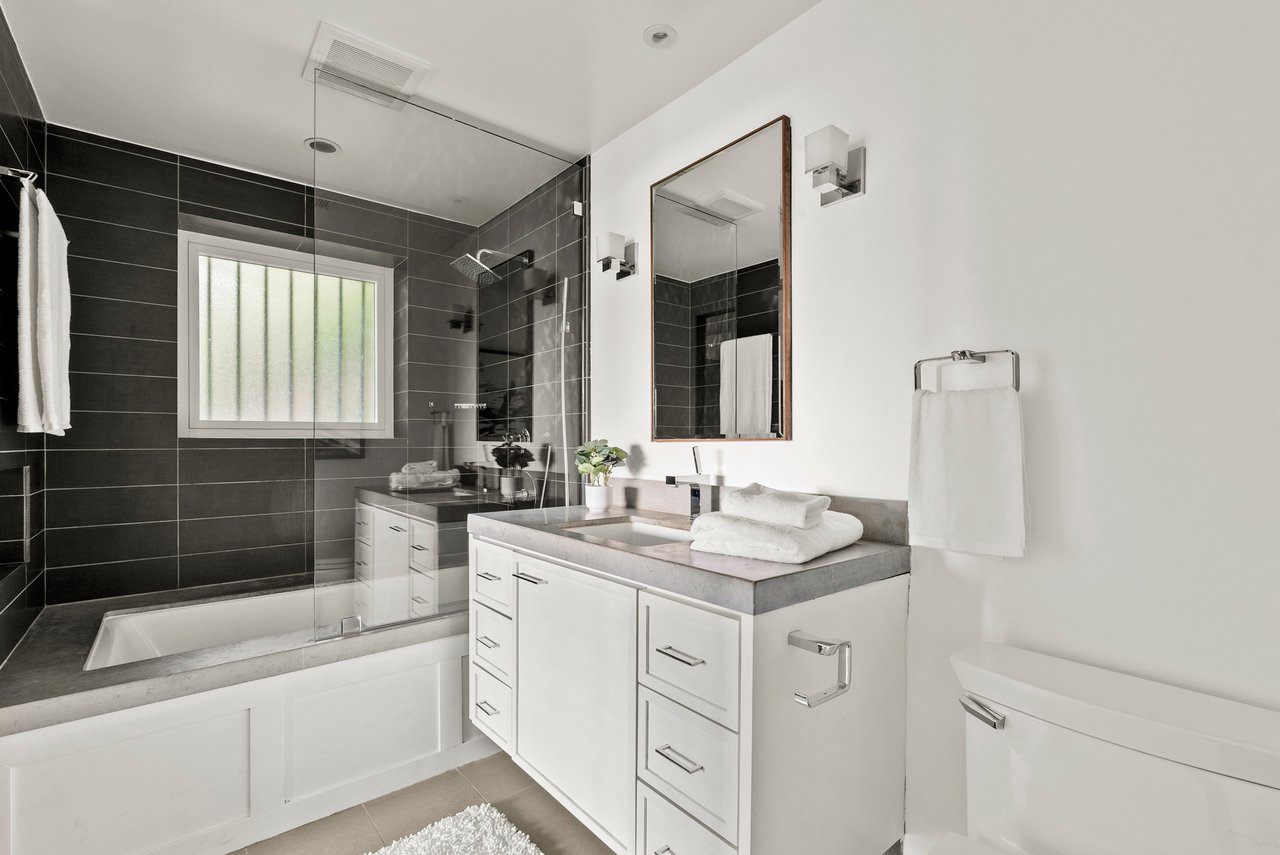 1640 Haslam Ter, Sunset Strip