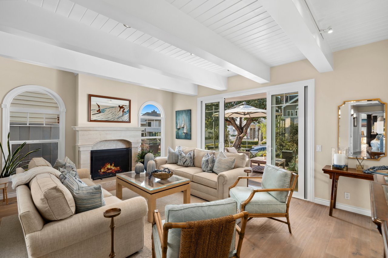 302 Narcissus Avenue