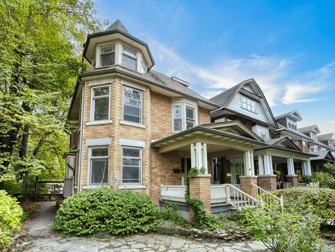41 Tyndall Ave