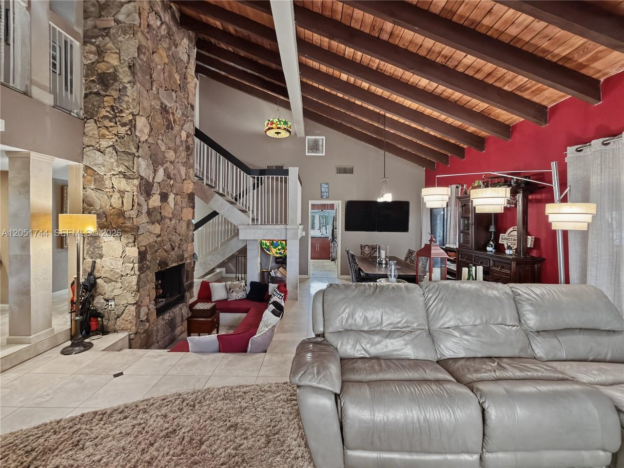 9720-e-calusa-club-dr-miami-fl-home-sold-living-area