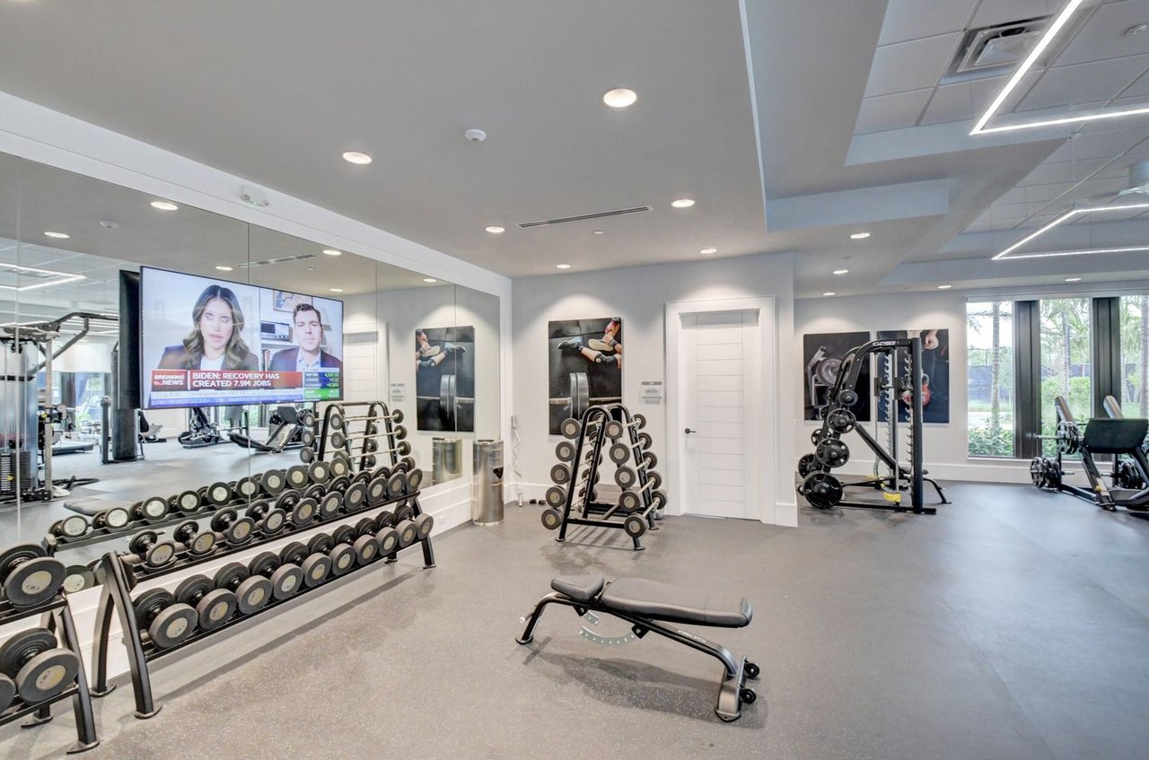 8523 Shoreacres St