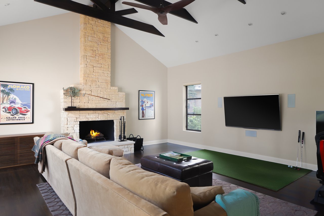 5301 Maryanna Dr