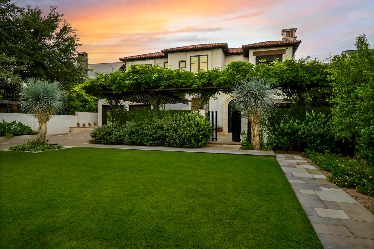 1308 Meriden Lane