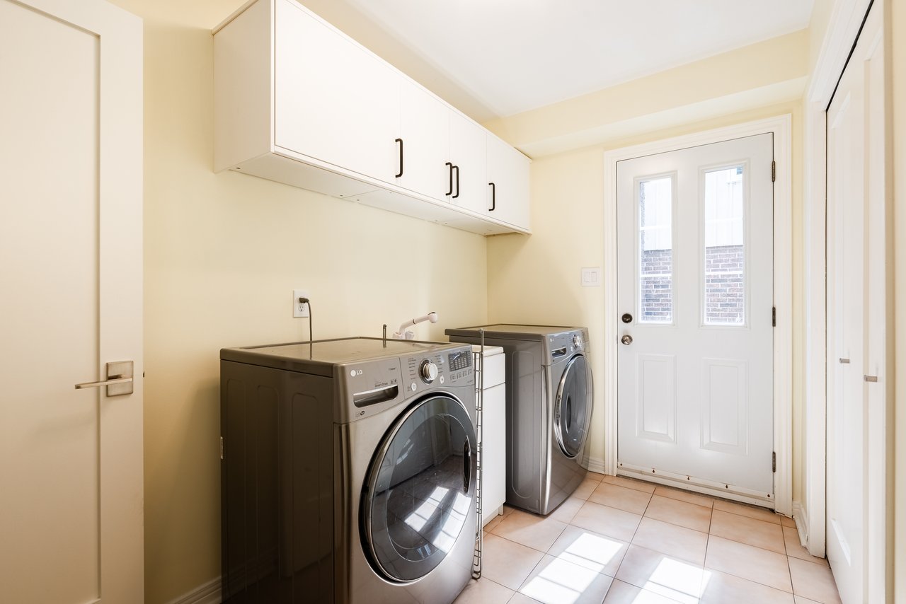 2267 Cedarberry Court, Oakville