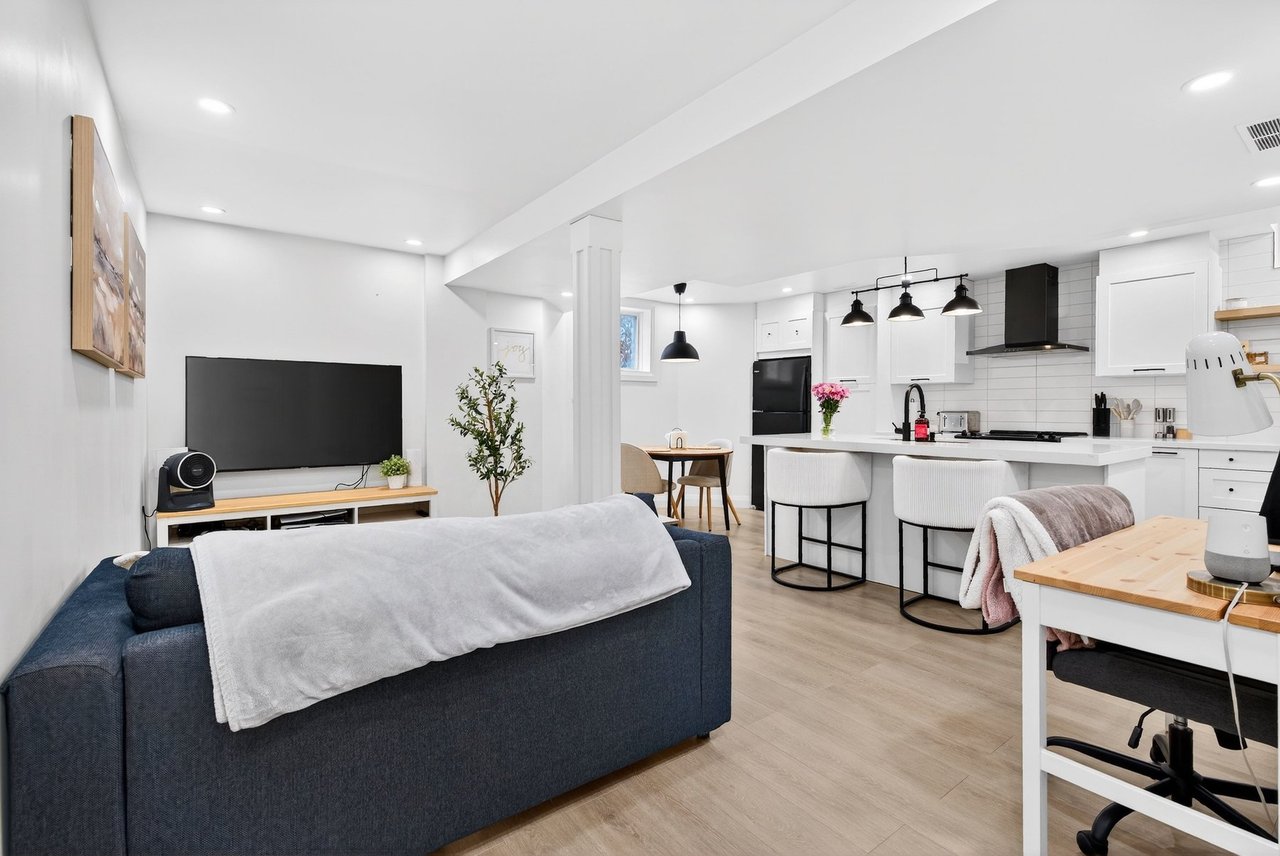 Curated Waterdown Elegance