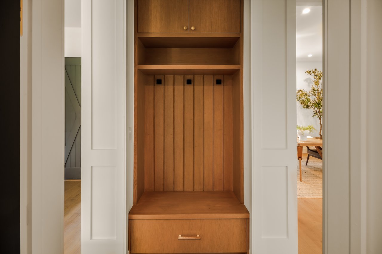 4261 Denny Ave, Toluca Lake 