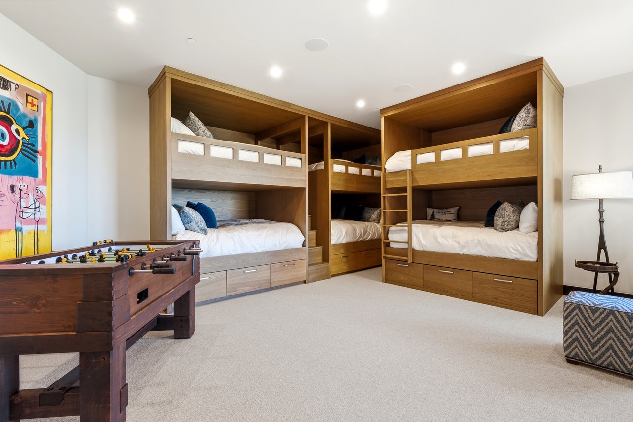 Top-of-Promontory Architectural Estate — Furnished & Turnkey - Front-Row Mountain Views