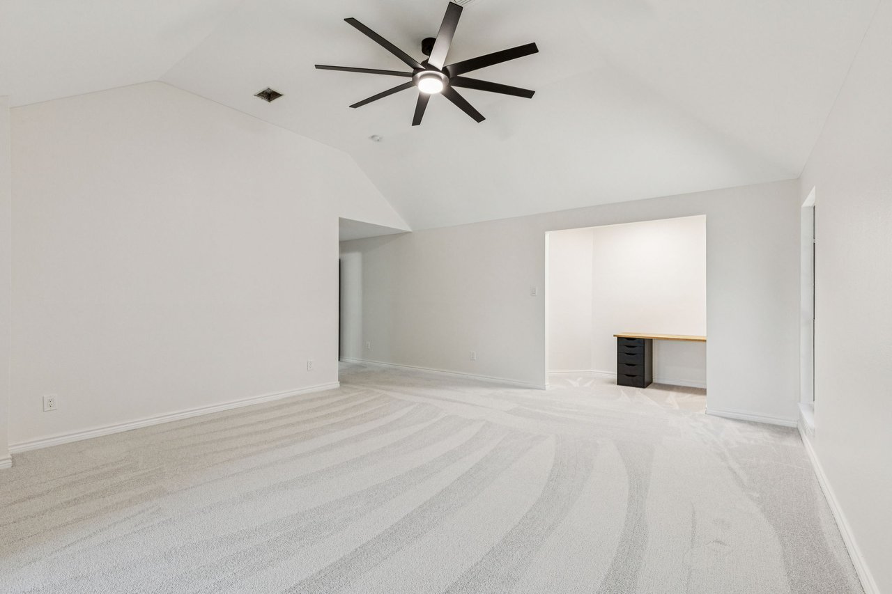 915 Inverness Circle