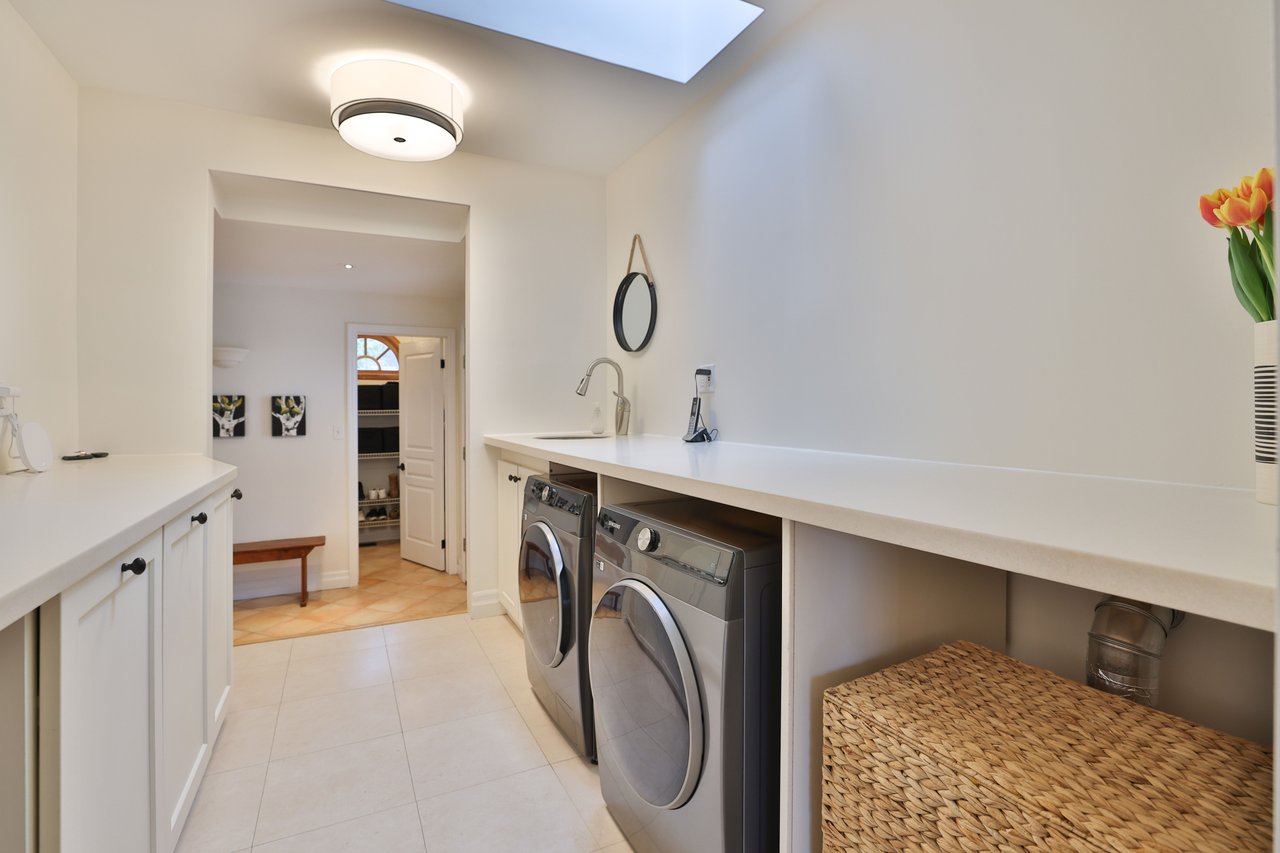 1268 Hillhurst Road, Oakville