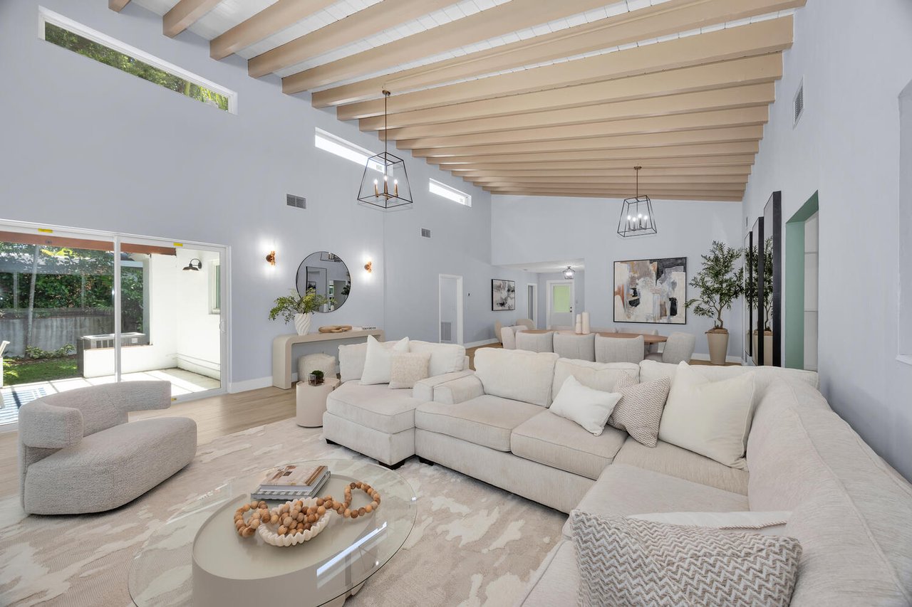 Coral Gables Beauty Just Listed