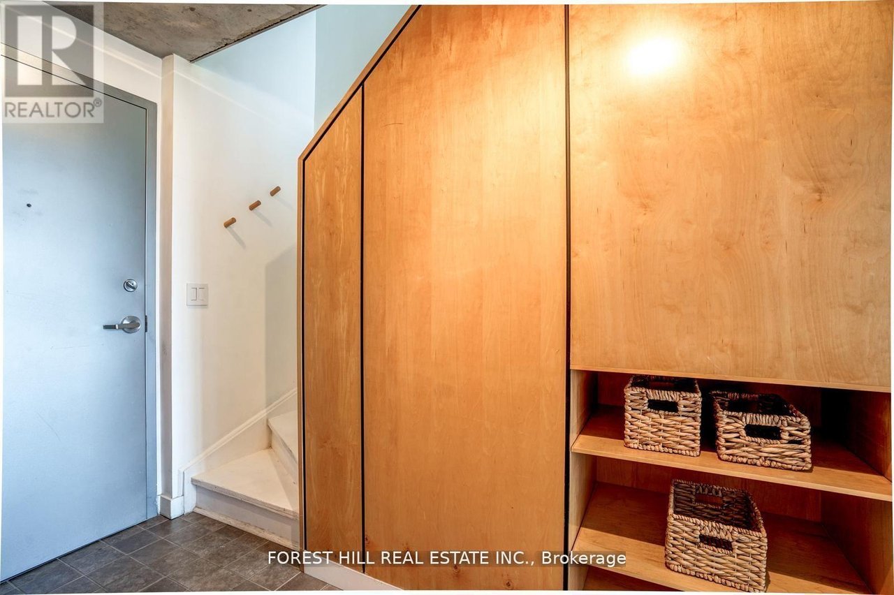 255 Richmond St E, #816