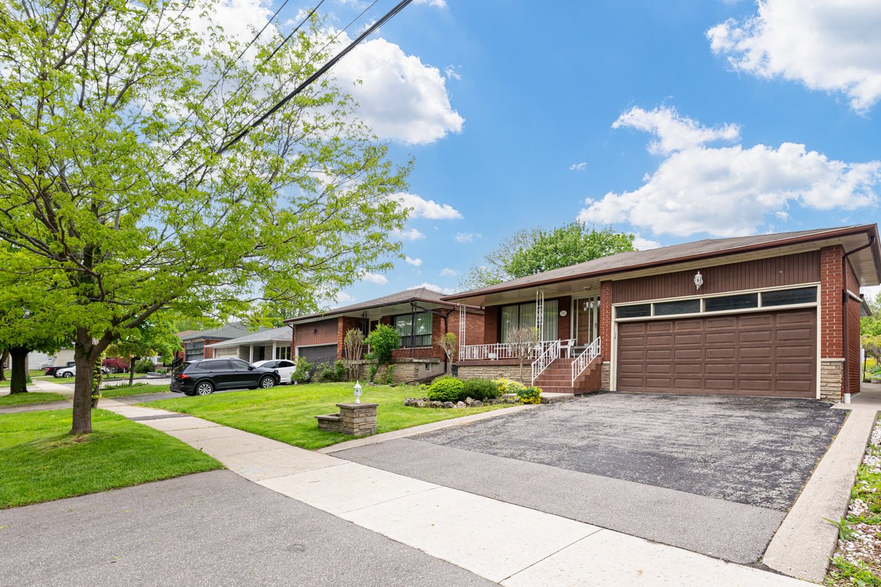 102 Clement Rd