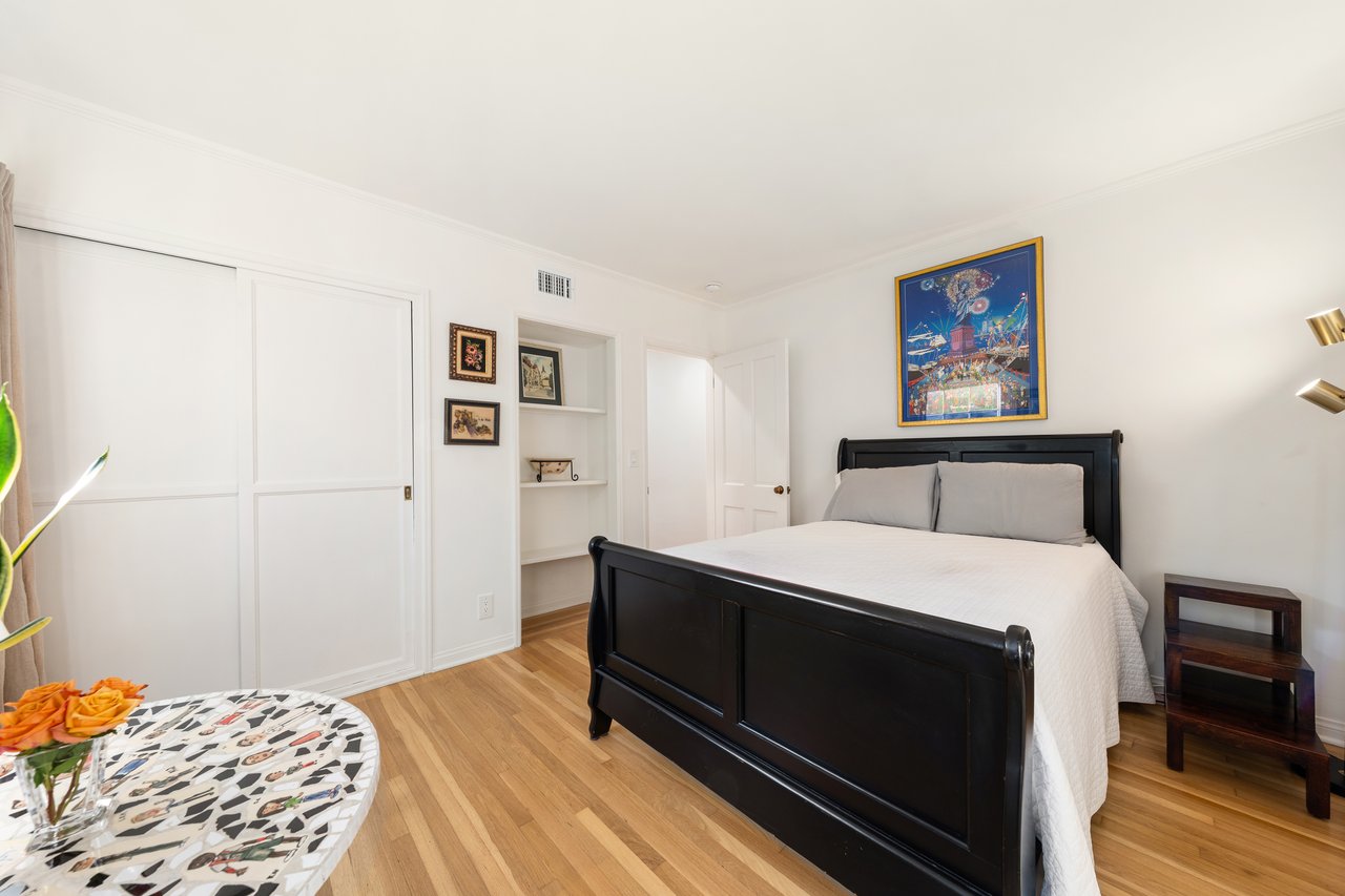 13109 Valley Vista Blvd, Studio City