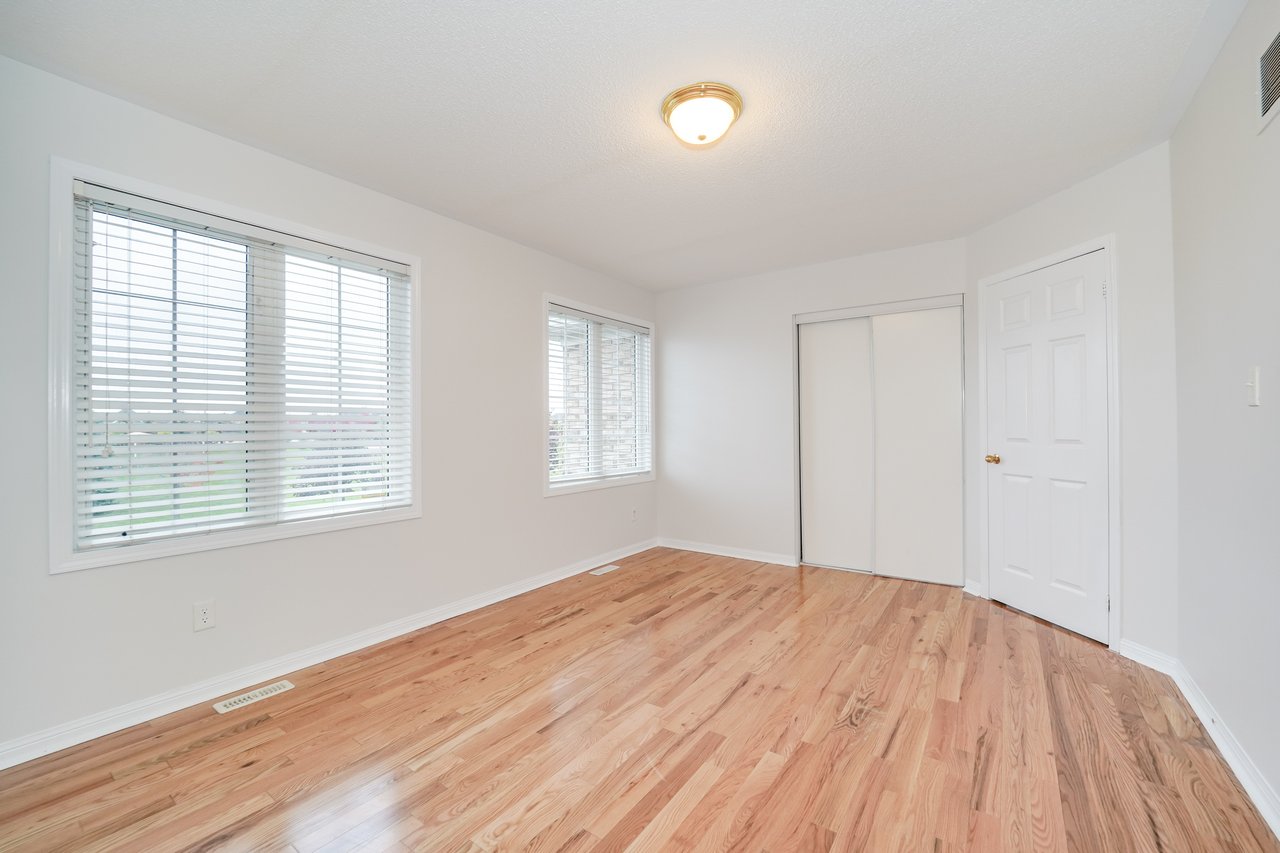 54 Horizon St