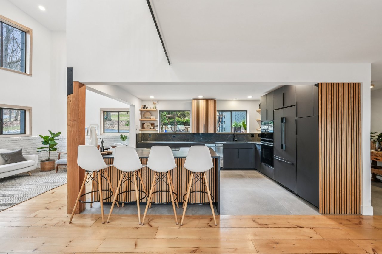 Cornwall Contemporary Wooded Retreat