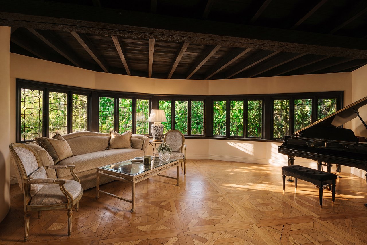 1027 Ridgedale Dr, Beverly Hills
