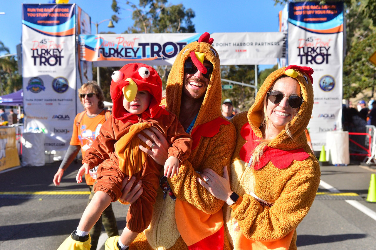 The 49th Turkey Trot Lands on a Harbor Without Its Wharf