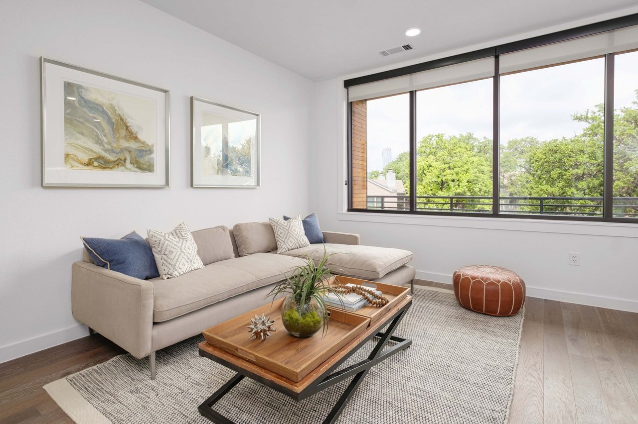 900 S 1st St #405, Austin, Texas 78704