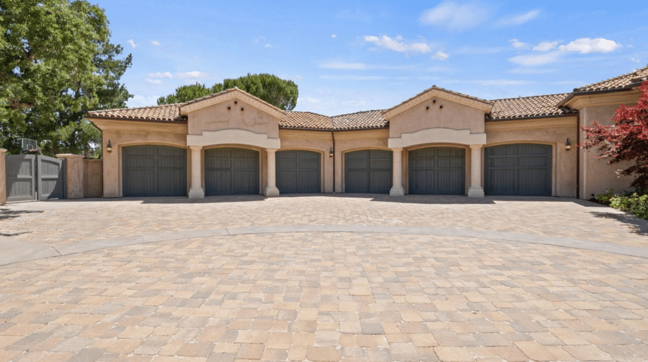 25751 Elena Rd, Los Altos Hills, CA 94022