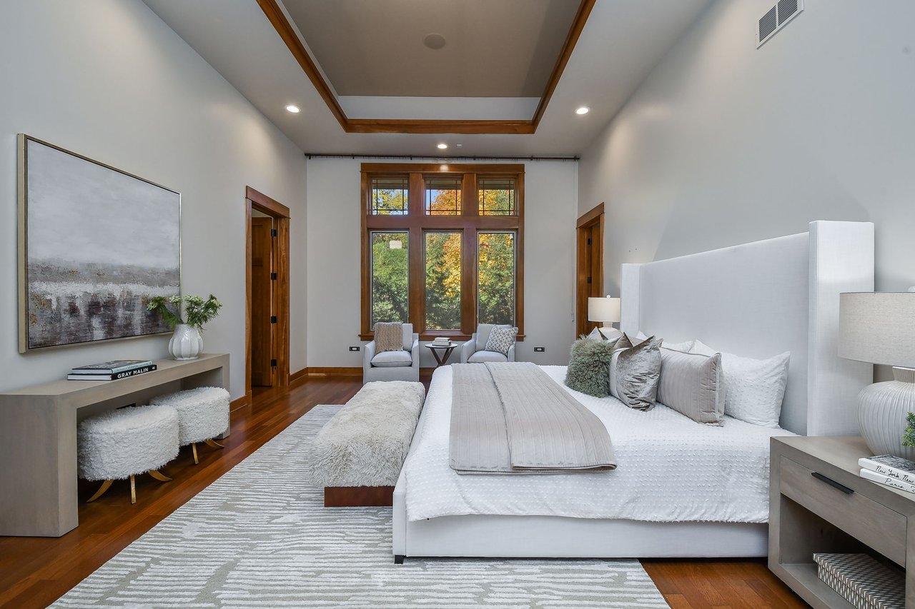 Explore Naperville Luxury Homes Designed for Today’s Multigenerational Families