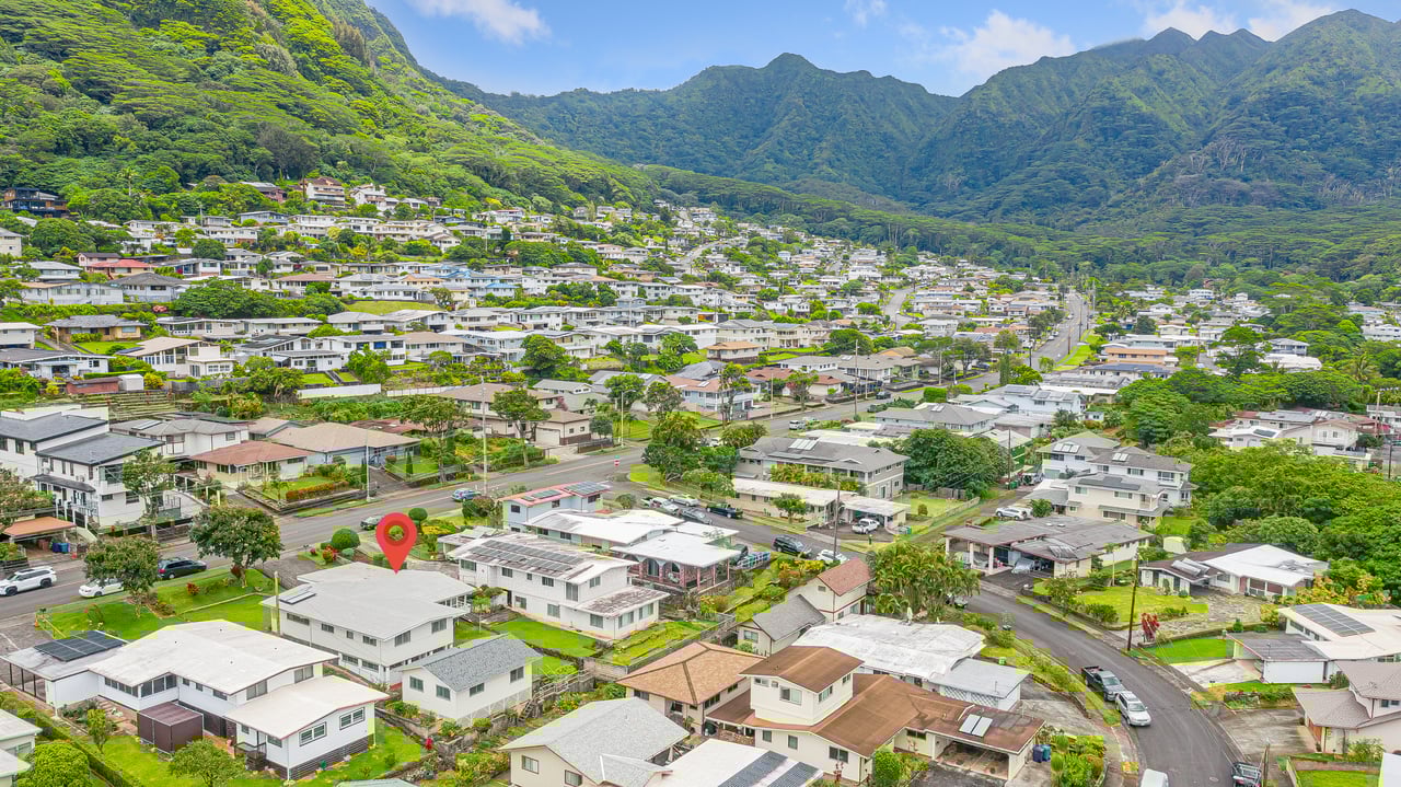 3313 Manoa Road