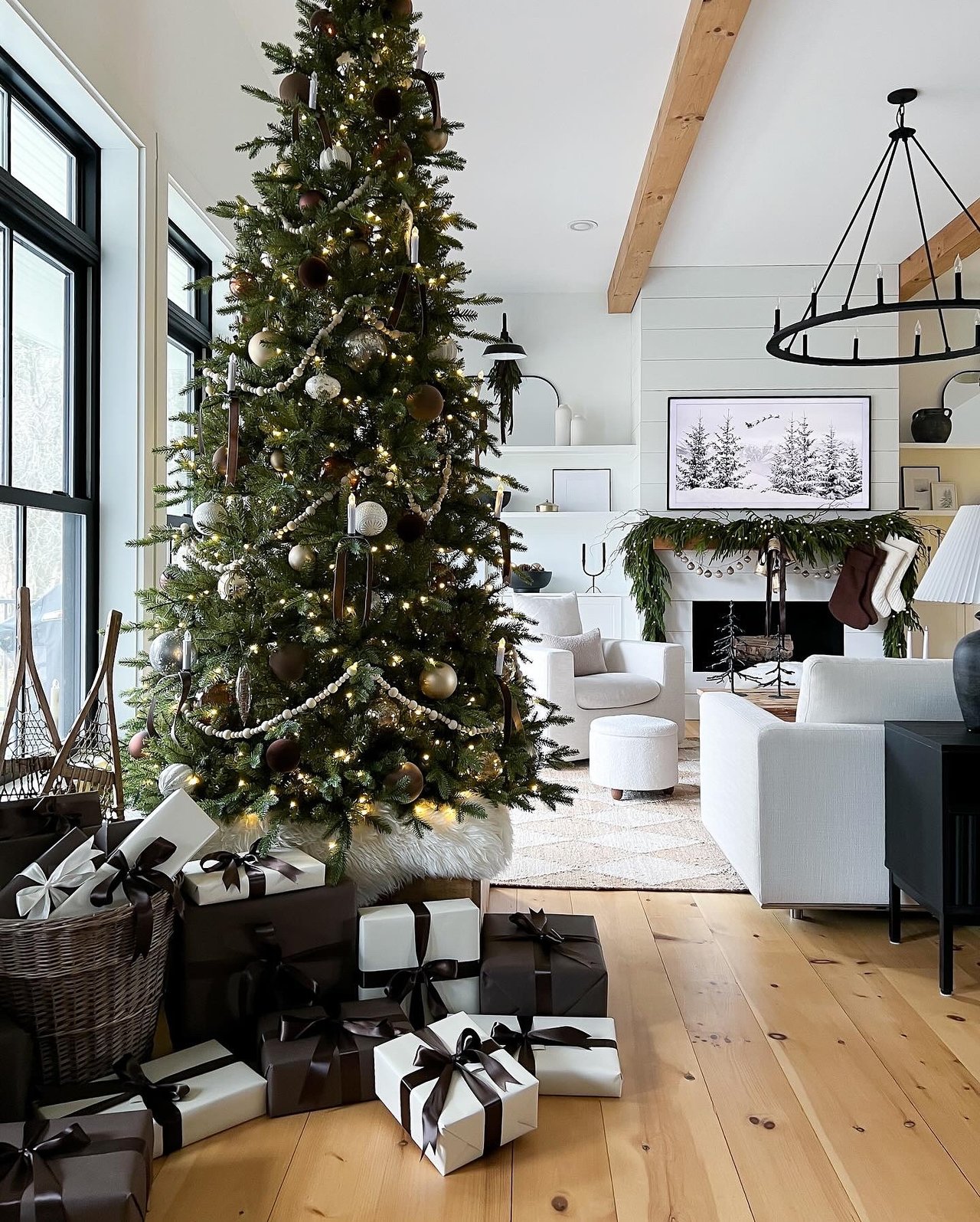 How to Stay Calm When Hosting Christmas