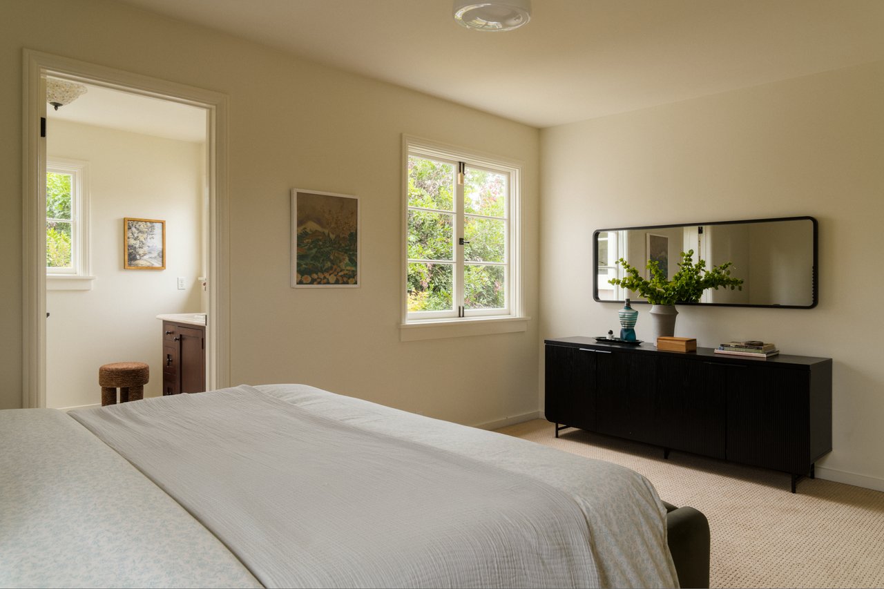 1990 Rose Villa St in Pasadena